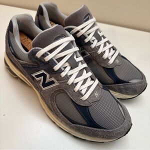 New Balance Men's 2002R  / Size 12 /  M2002REL